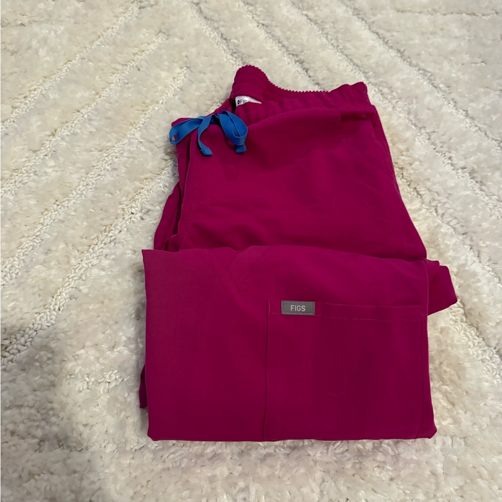 FIGS scrub set Raspberry Sorbet Technical collection